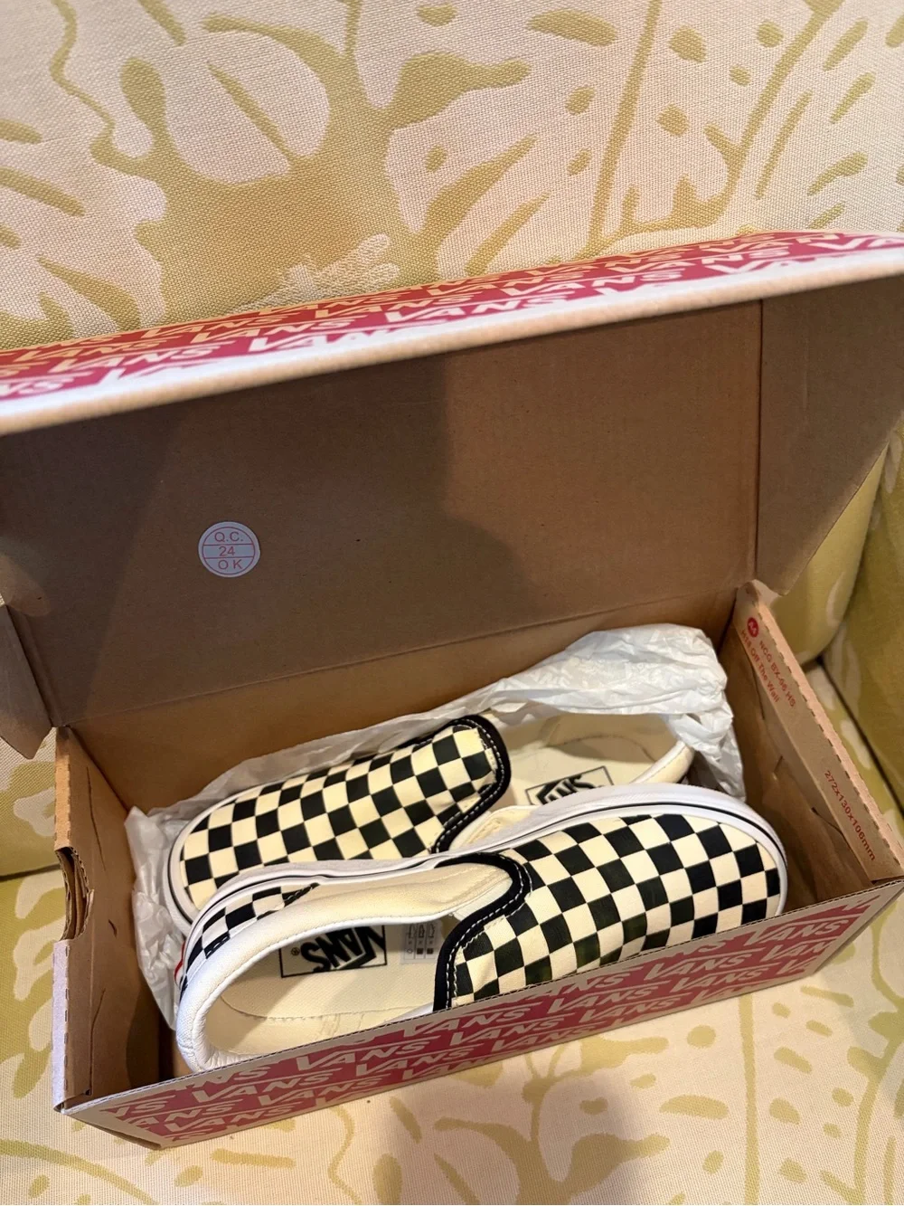 Vans Kids Checkerboard Slip-On Sneakers - Black and White Size 2 NEW